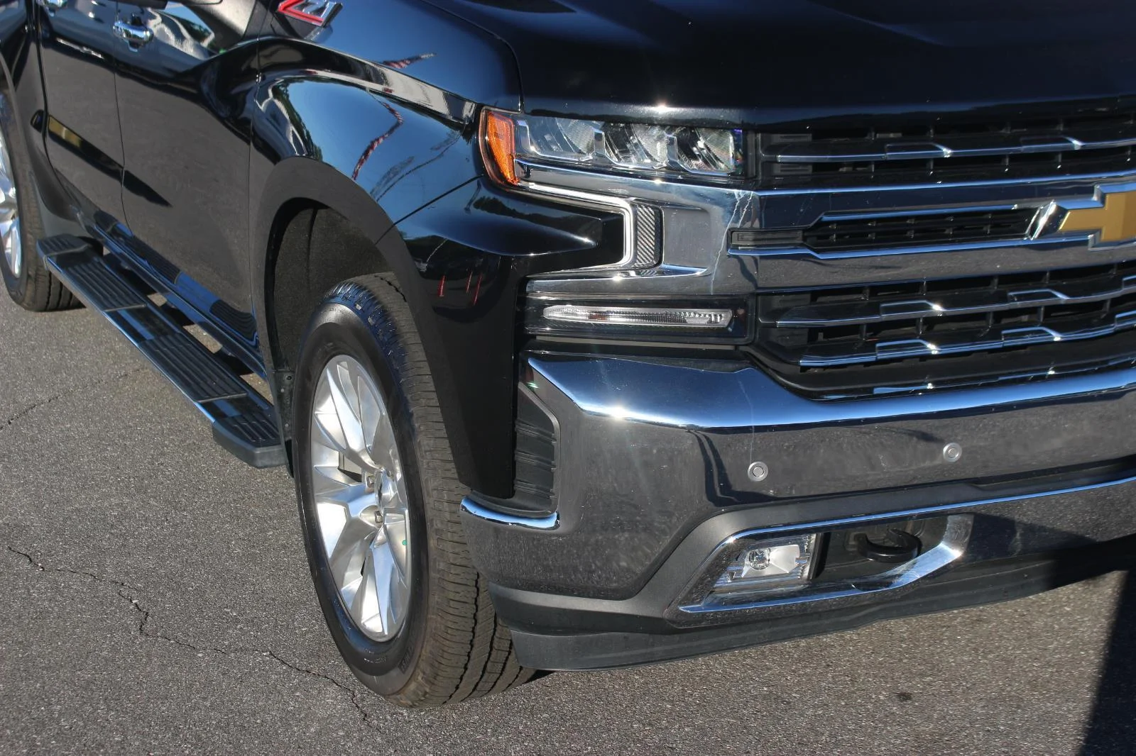 Used 2022 Black Chevrolet LTZ image 9