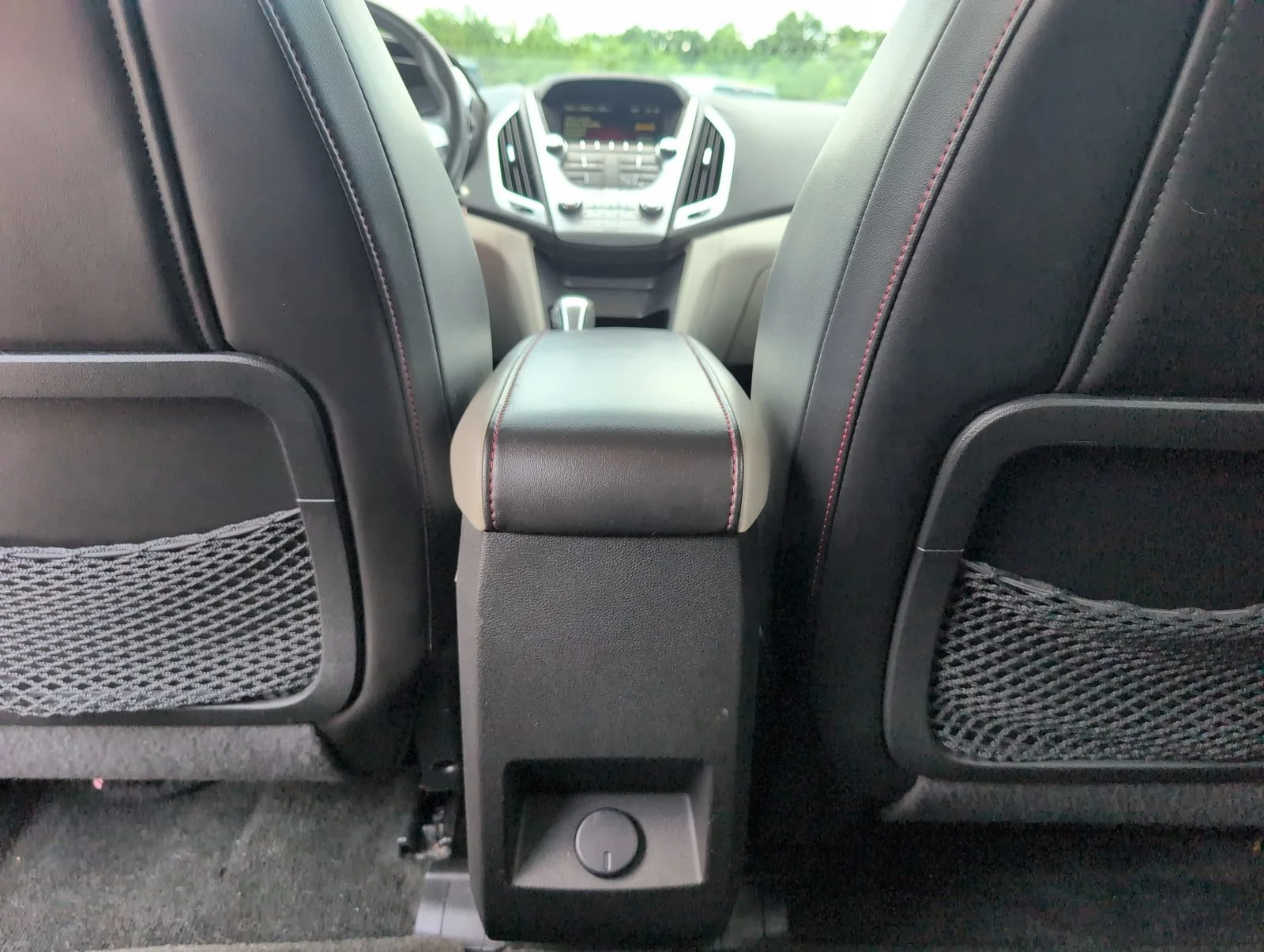 Used 2015 CRYSTAL RED TINTCOAT GMC SLT image 29