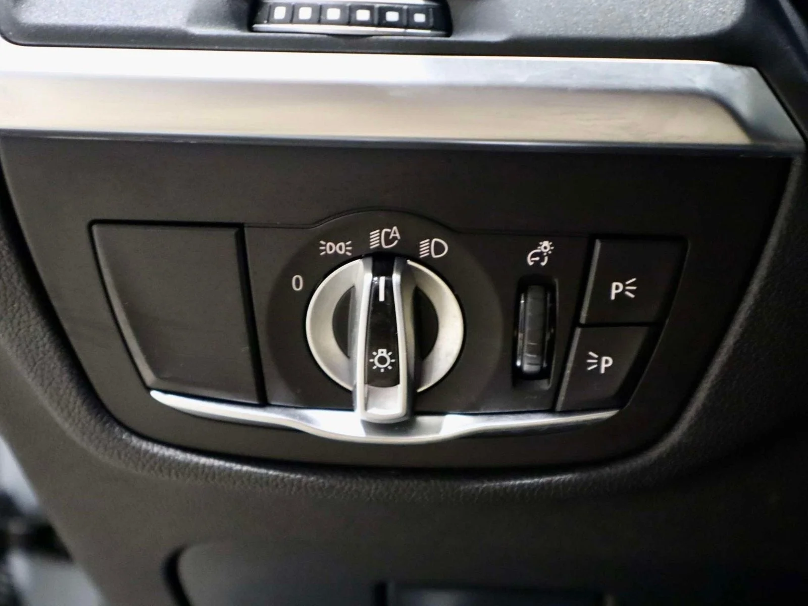 Used 2024 Brooklyn Grey Metallic BMW M40i image 28