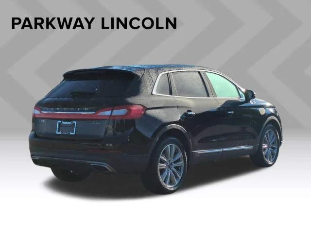 Used 2018 Black Lincoln Reserve image 5