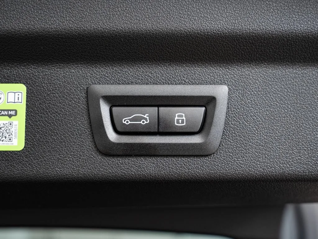 New 2027 Skyscraper Grey Metallic BMW xDrive28i image 21