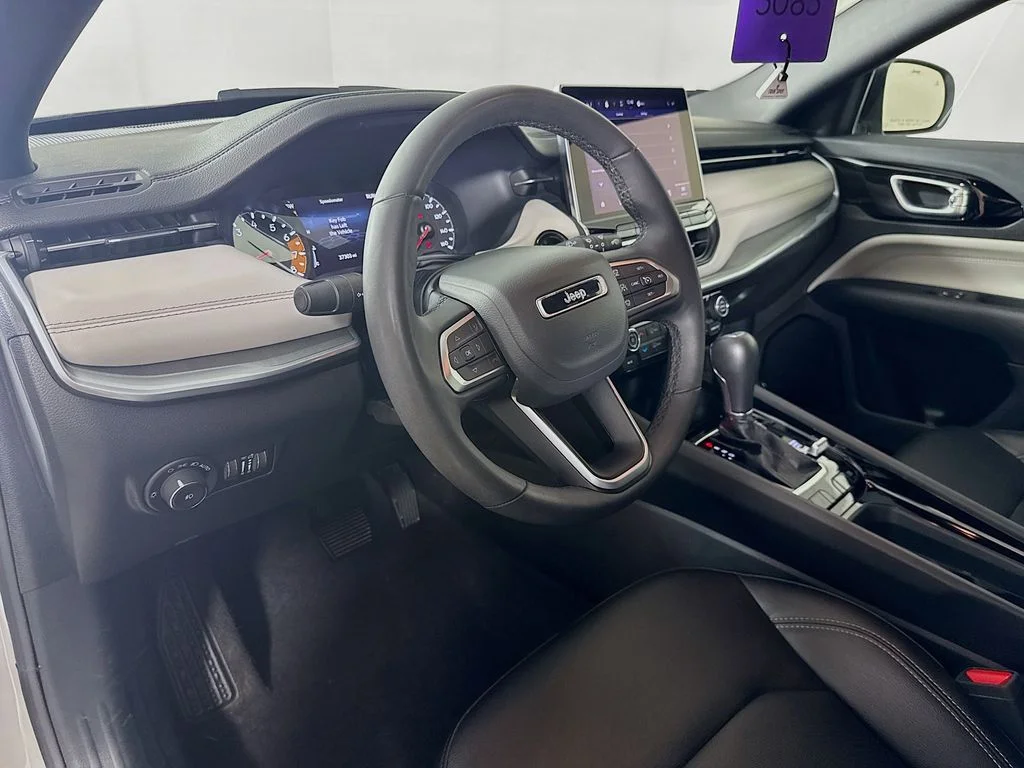 2025 Jeep Compass Limited - Photo 9