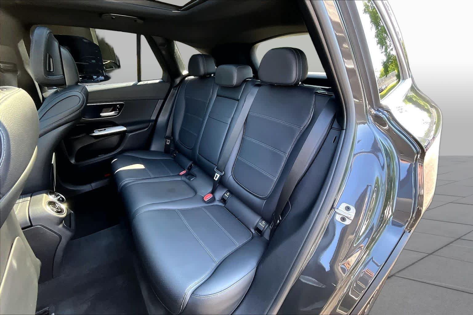 Used 2024 Graphite Grey Metallic Mercedes-Benz GLC 300 image 41