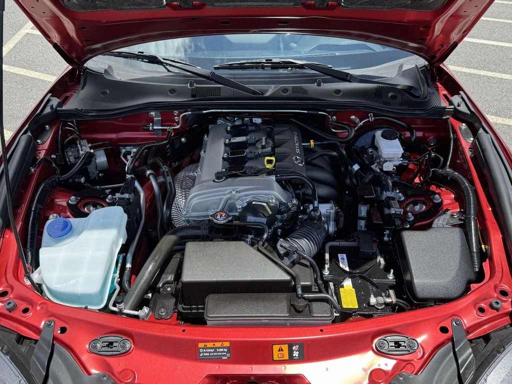 2025 Mazda MX-5 Miata Sport - Photo 13