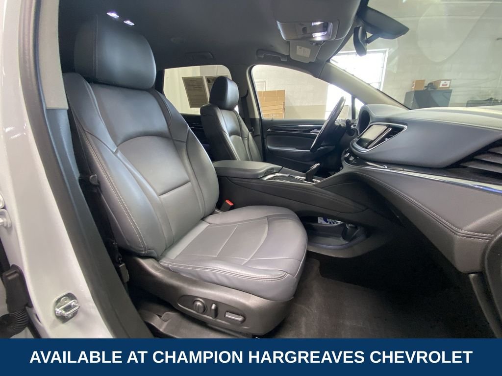 Used 2020 Summit White Buick Essence image 36
