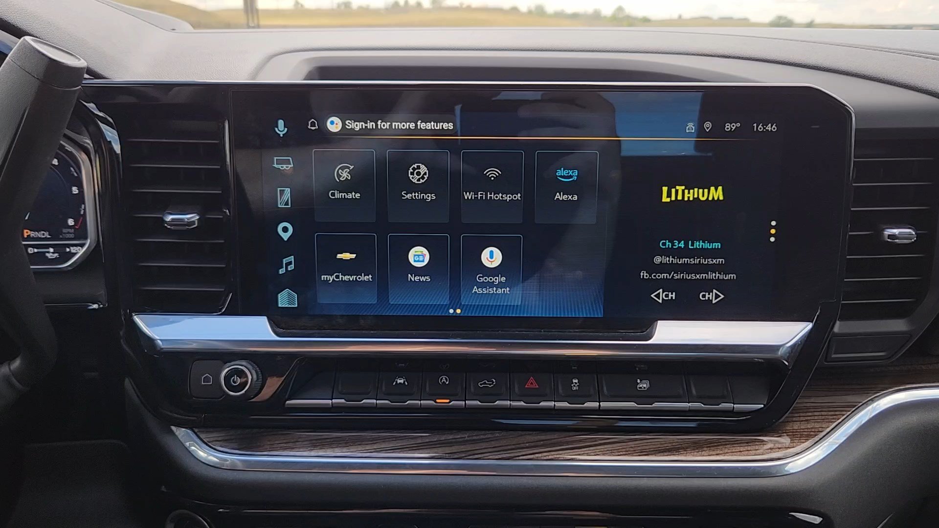 2025 Chevrolet Silverado 1500 LT - Photo 14