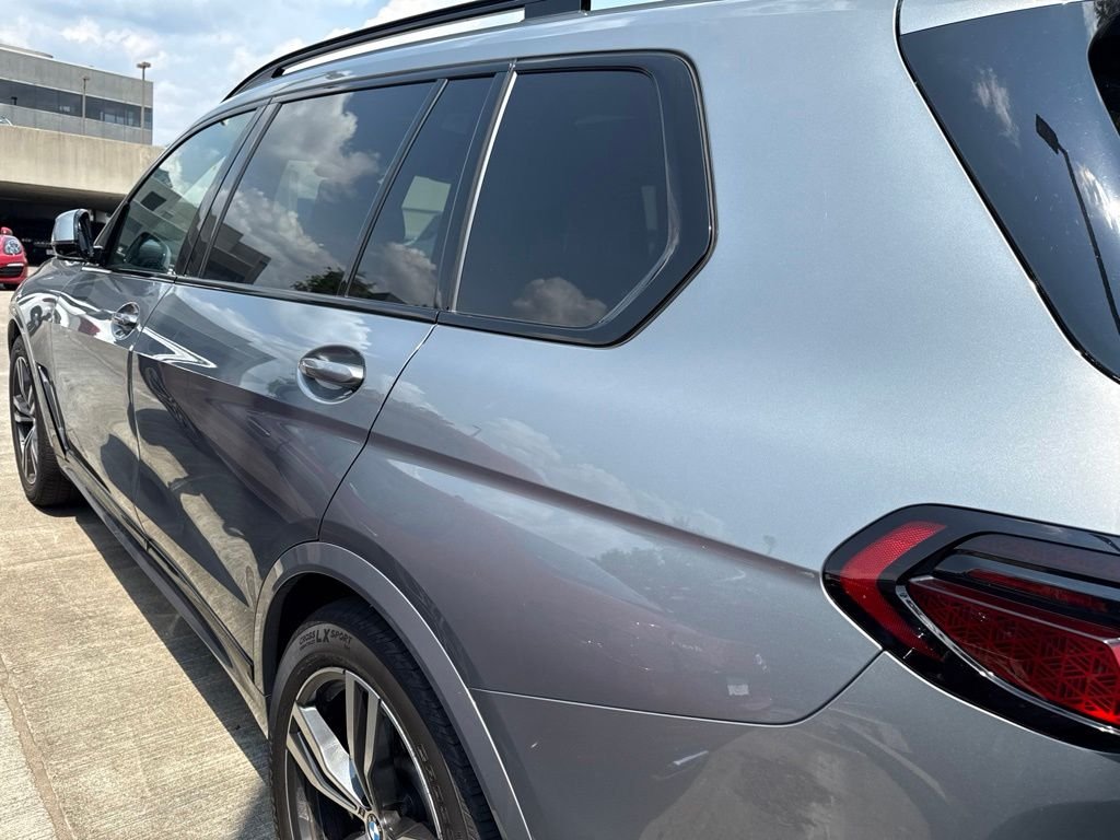Used 2024 Gray Metallic BMW xDrive40i image 4