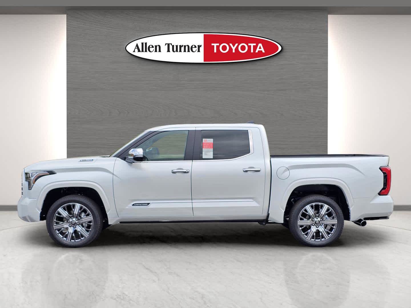 New 2026 Wind Chill Pearl Toyota Capstone image 4