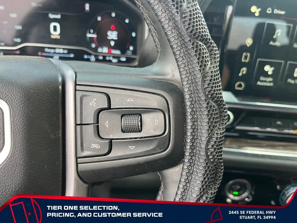 Used 2024 Summit White GMC Elevation image 16