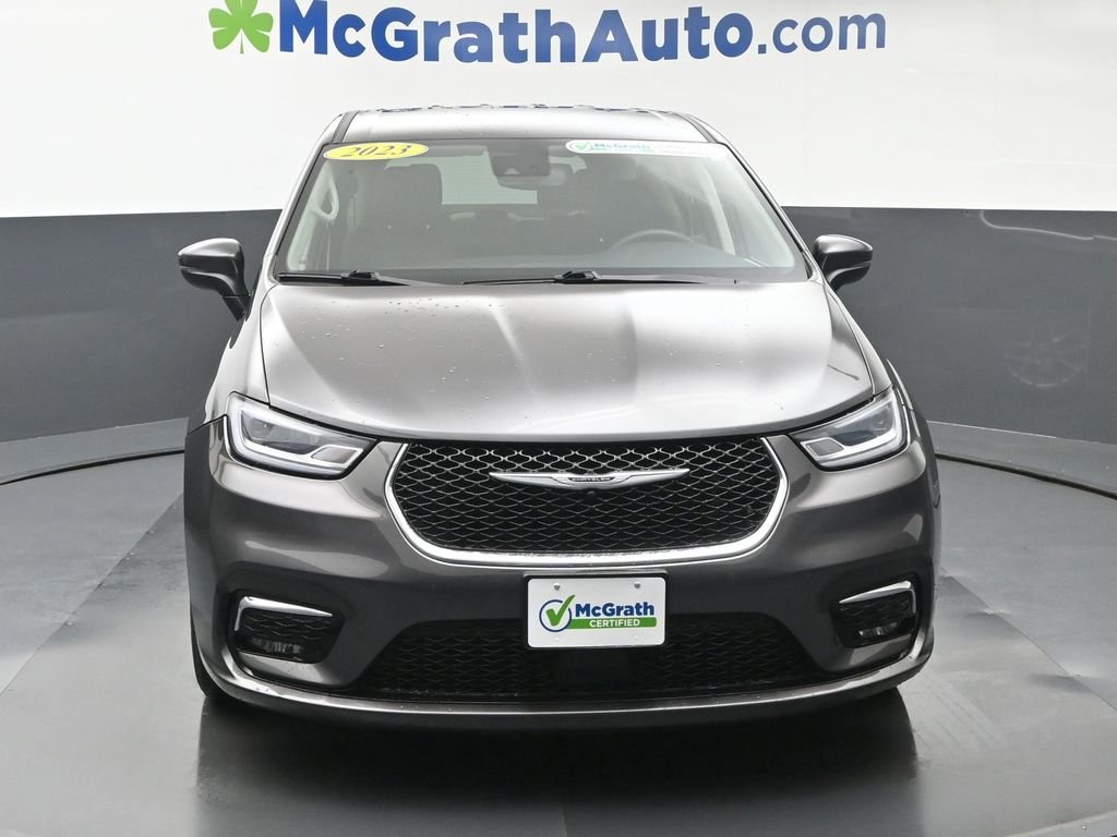 Used 2023 Gray Chrysler Touring L image 5