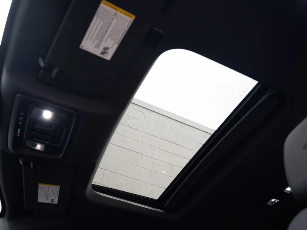 Used 2025 Gray GMC AT4 image 30