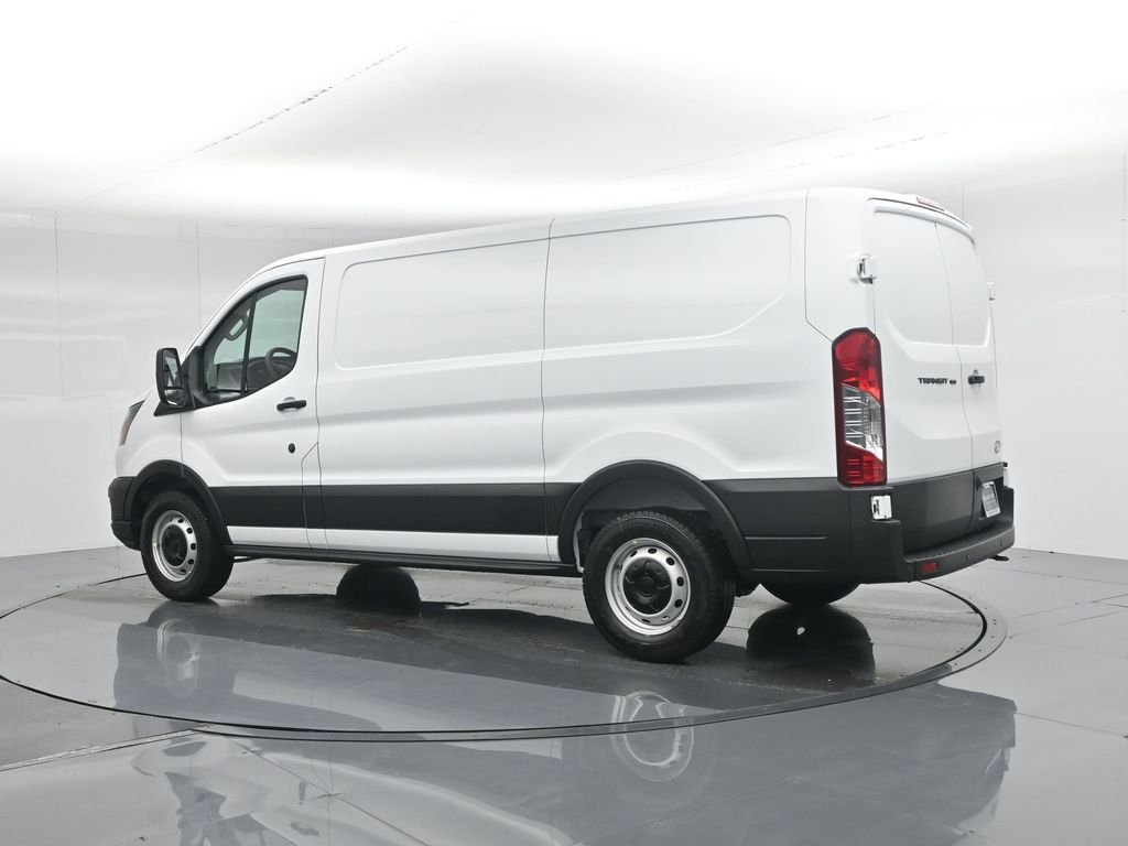 New 2026 Oxford White Ford Base image 4