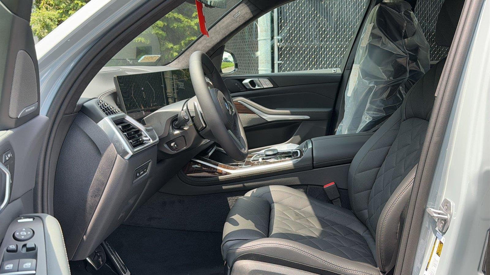 New 2027 Brooklyn Grey Metallic BMW xDrive40i image 10