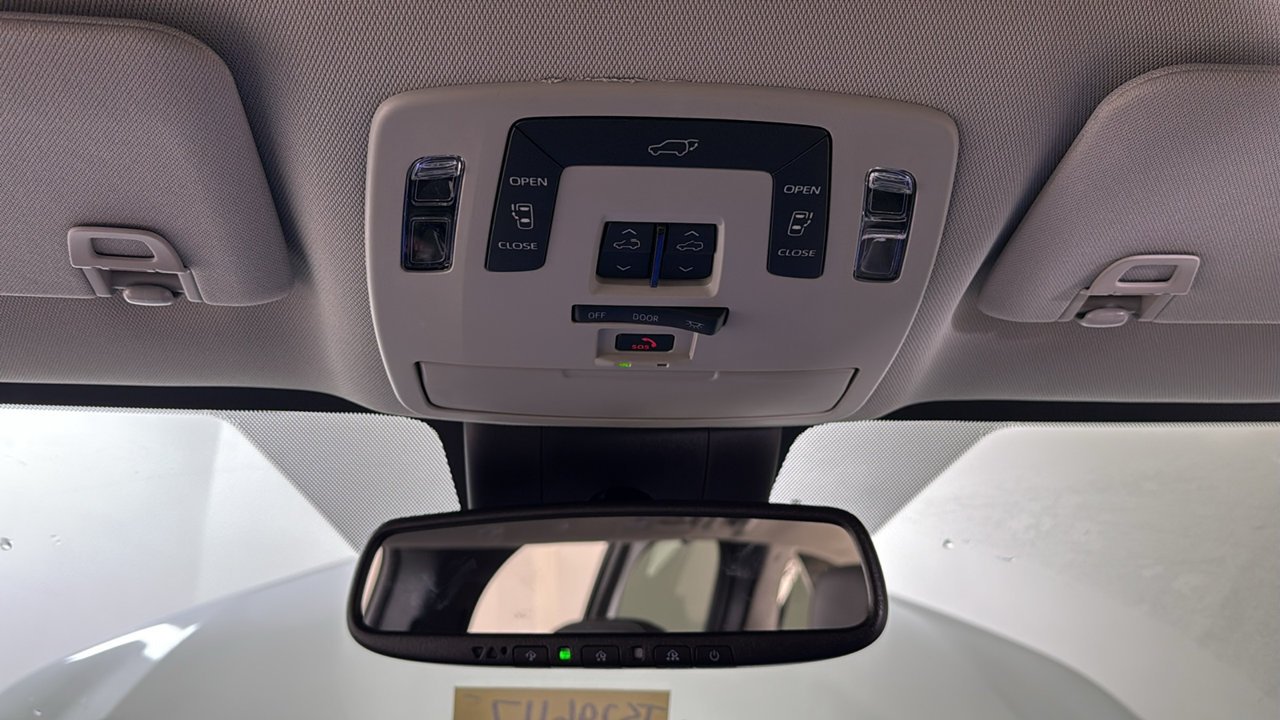 New 2026 Wind Chill Pearl <sup>1</sup> Toyota  XLE image 11