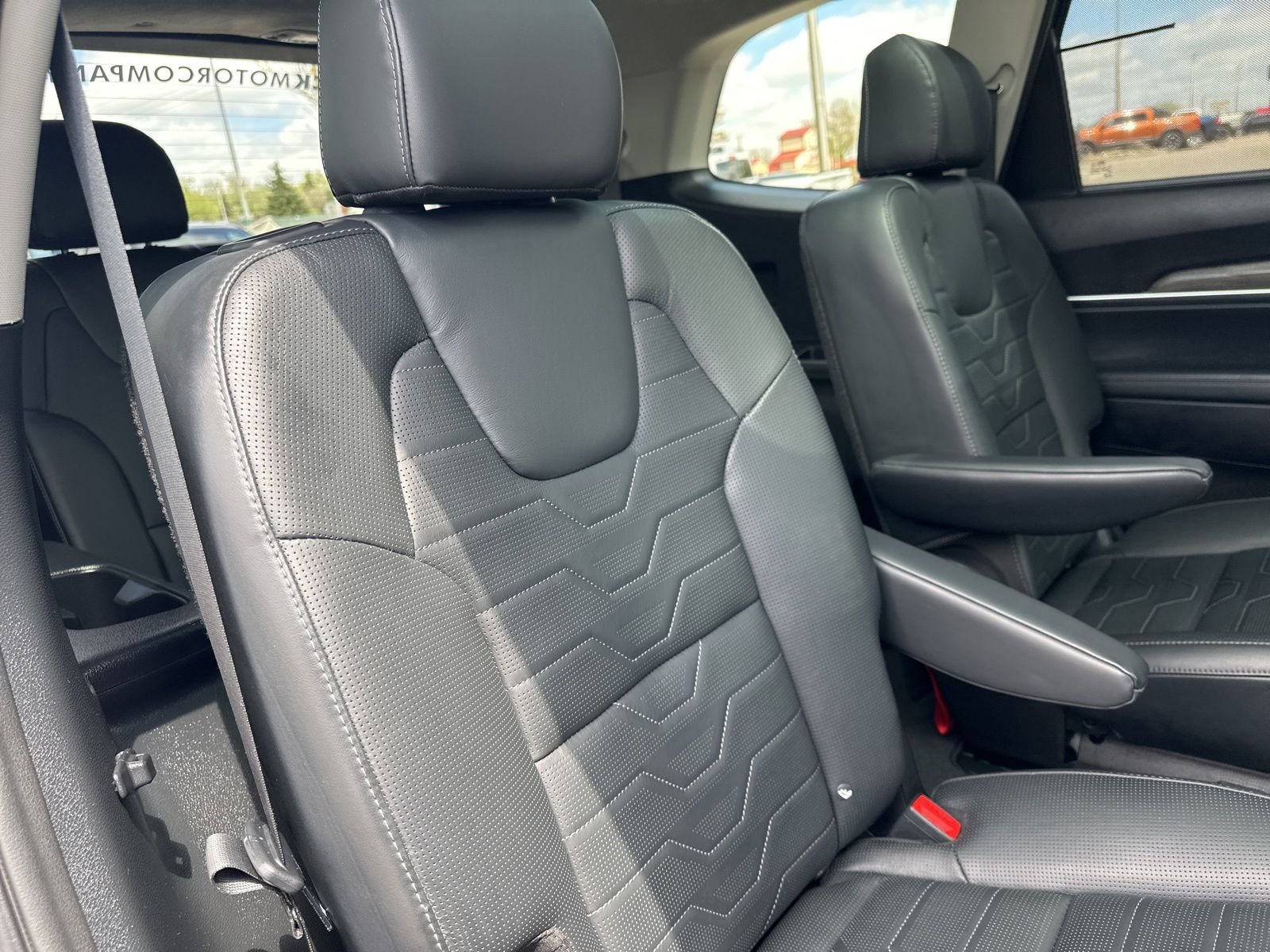 Used 2020 Green Kia SX image 32