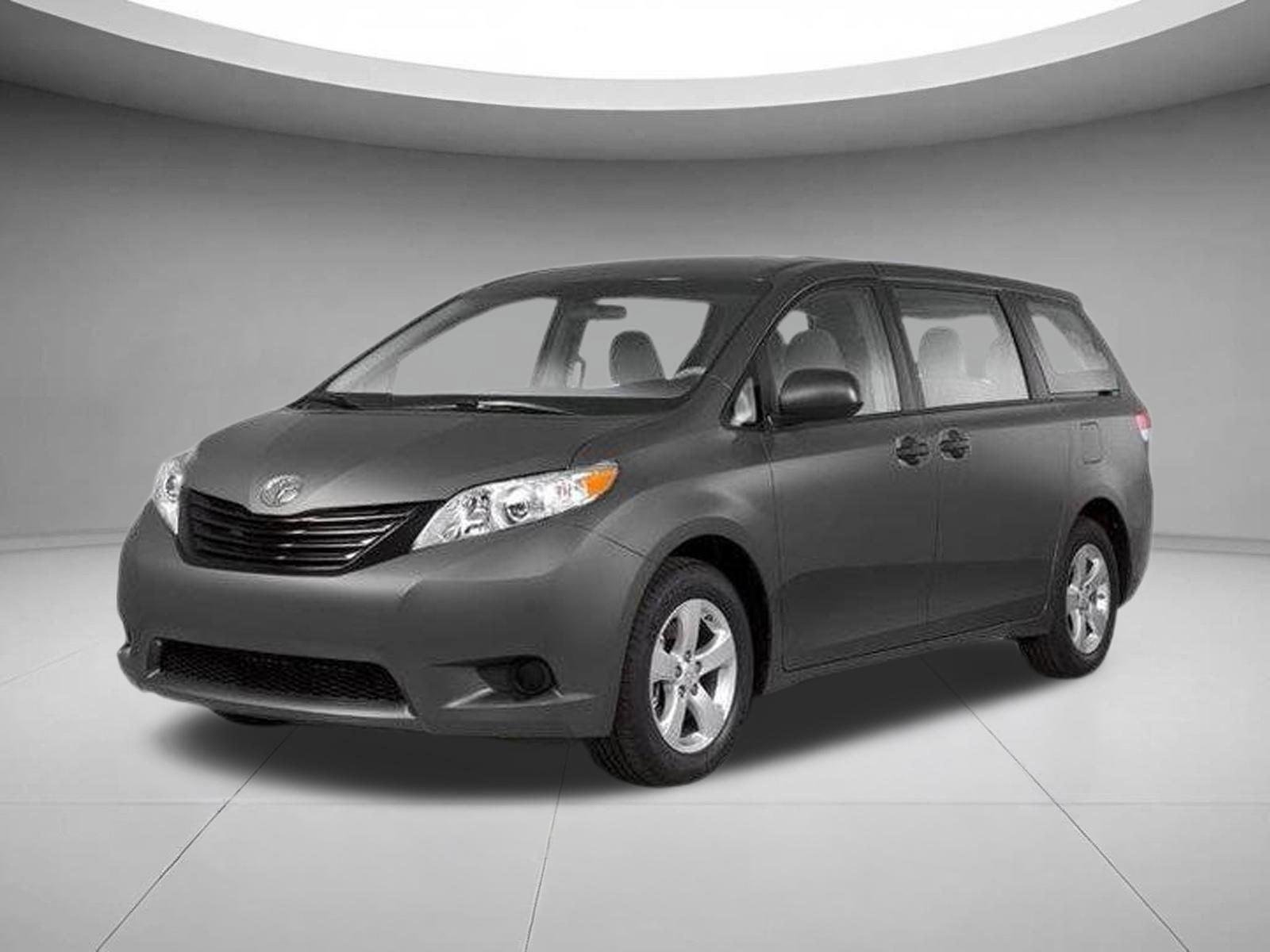 Used 2013 Shoreline Blue Pearl Toyota Ltd image 1