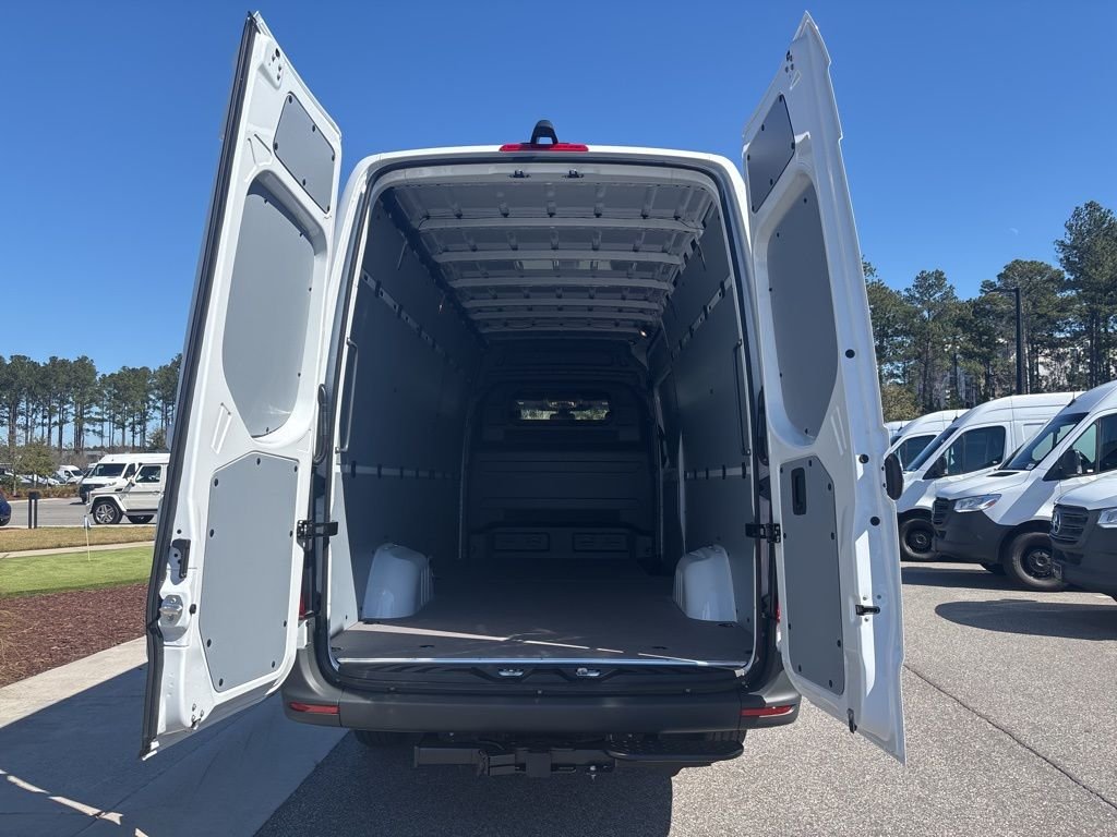 New 2026 Arctic White Mercedes-Benz Cargo 170 WB image 14