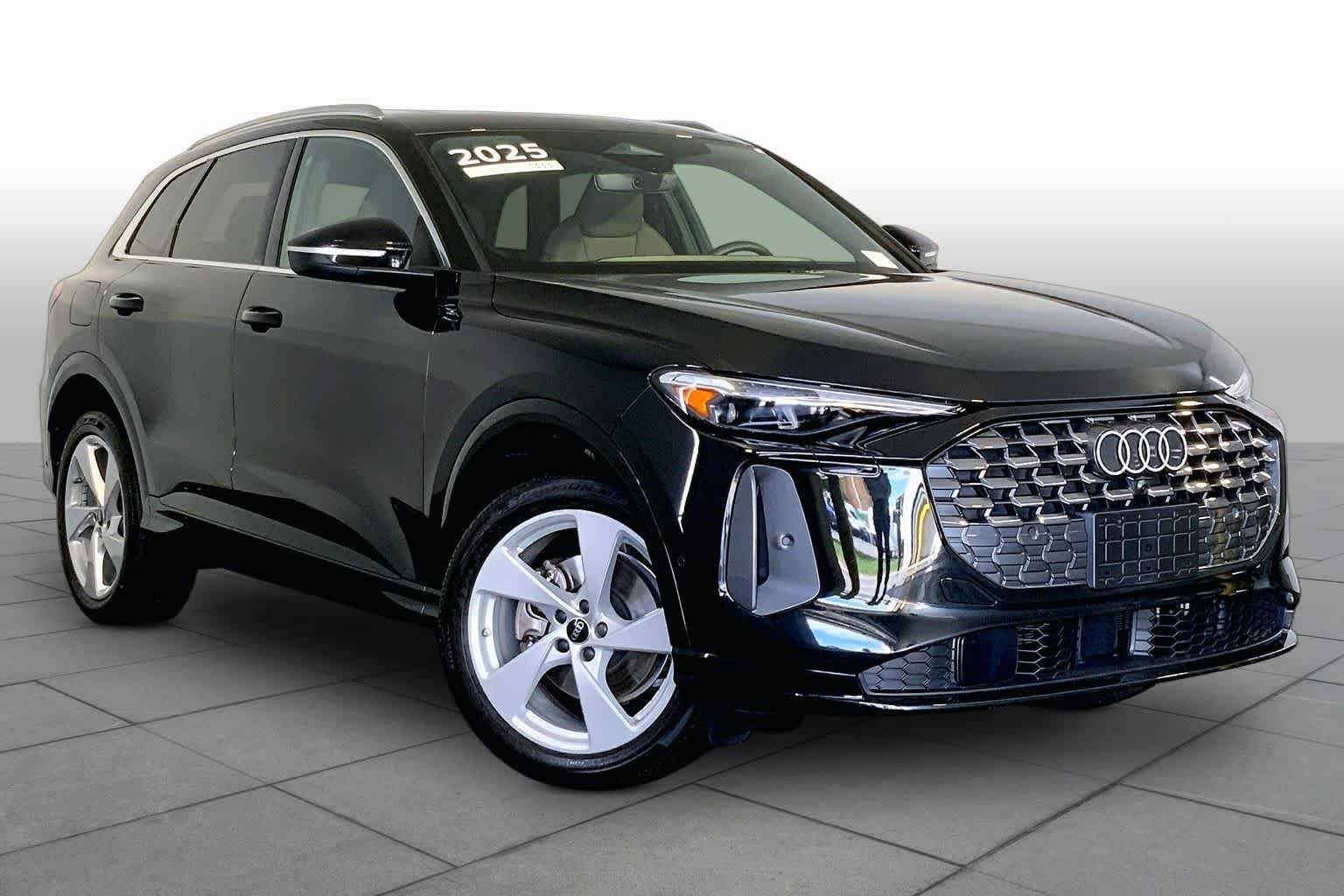 Used 2025 Mythos Black Metallic Audi Premium Plus image 3