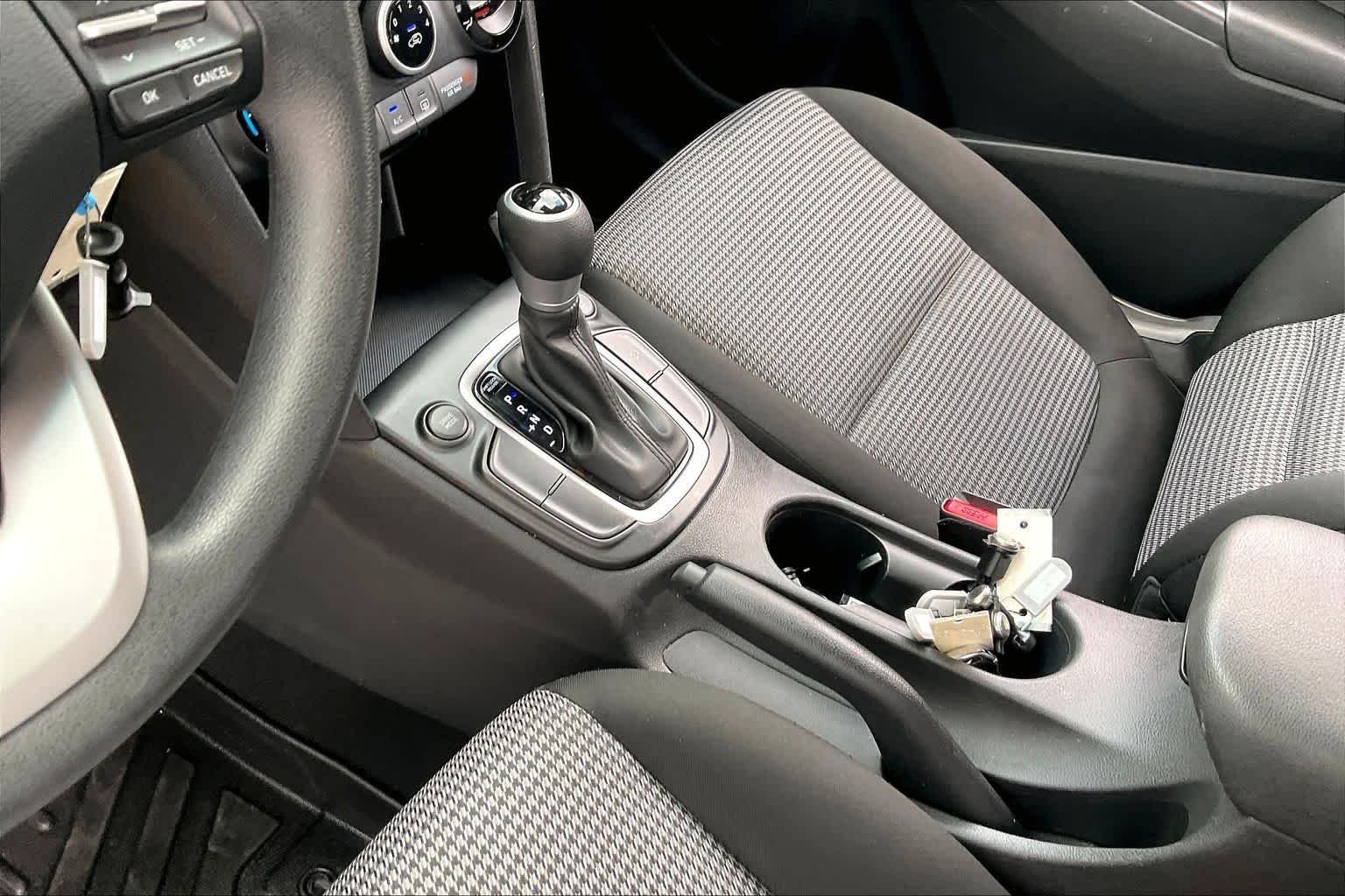 Used 2019 Thunder Gray Hyundai SE image 16