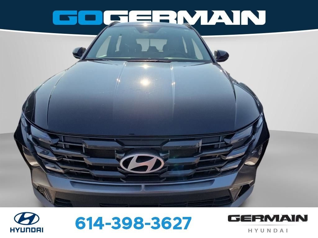 Used 2025 Black Hyundai SEL image 3