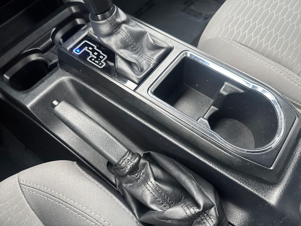 New 2019 Black Toyota SR image 27