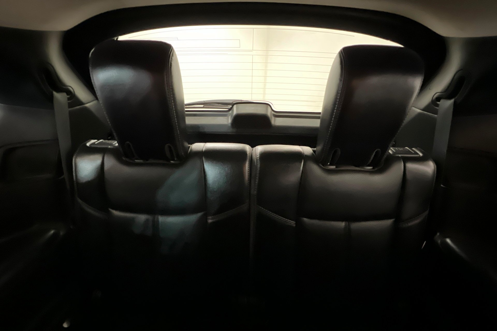 Used 2017 Pearl White Nissan Platinum image 24