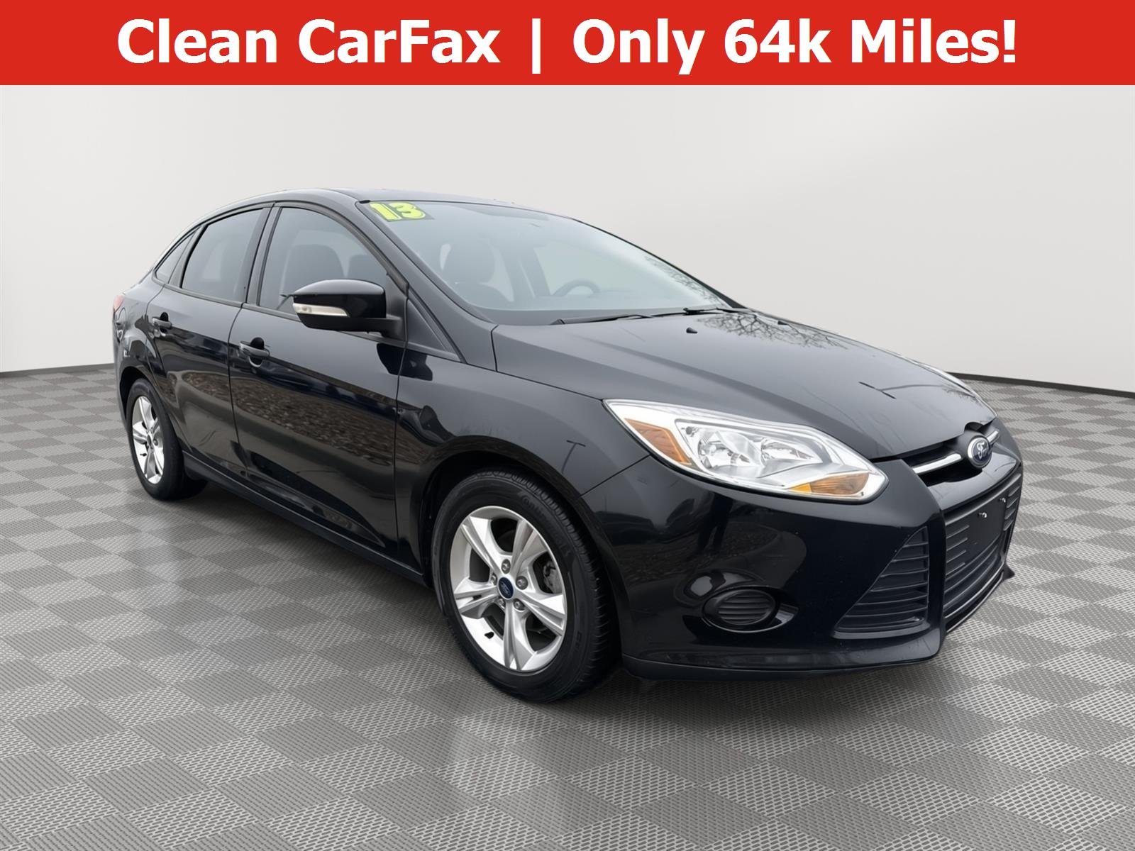2013 Ford Focus Sedan SE's photo