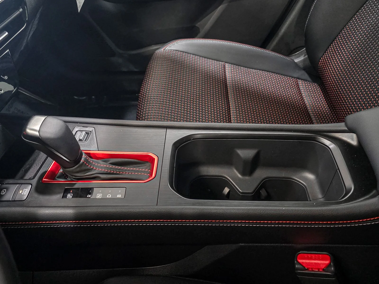2026 Nissan KICKS SR AWD - Photo 33