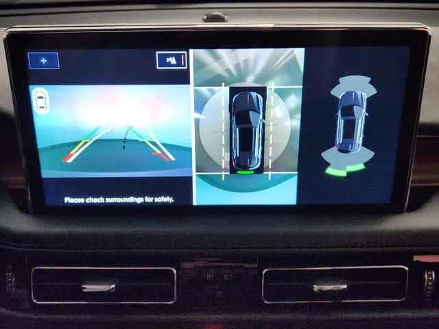 Used 2023 Silver Radiance Lincoln Reserve image 17