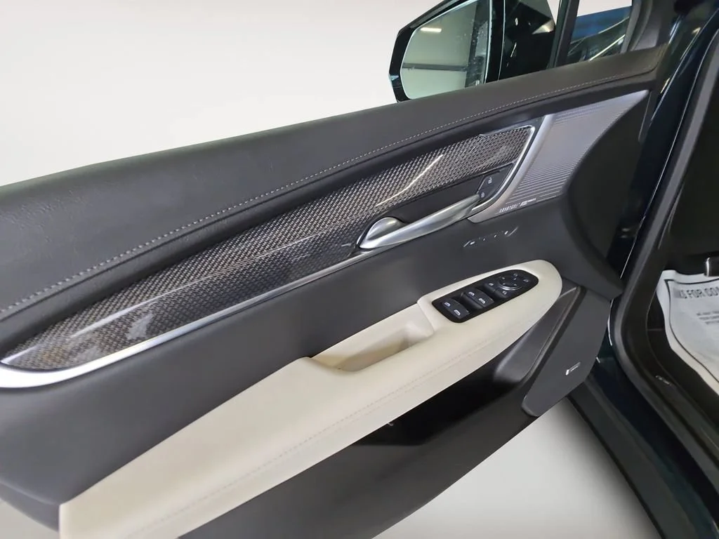 Used 2025 Emerald Lake Metallic Cadillac Sport image 10