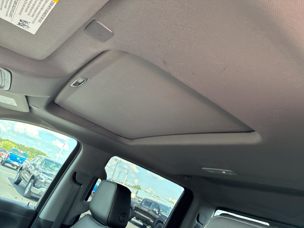 Used 2022 Red GMC SLT image 15
