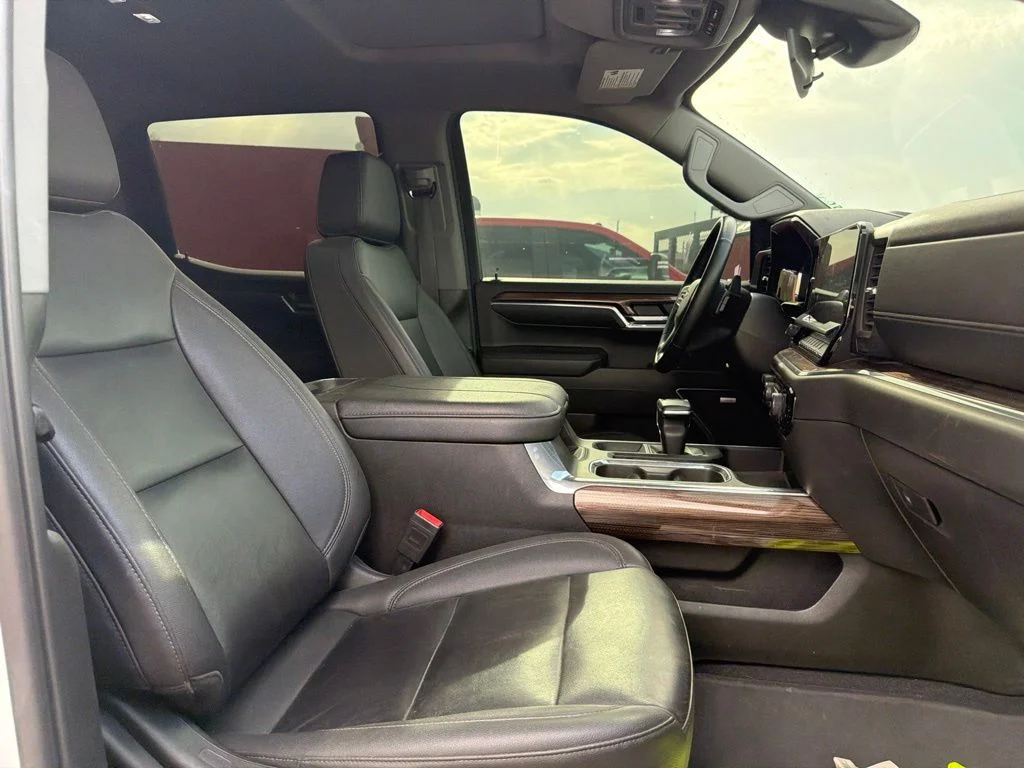 Used 2023 White Chevrolet RST image 11