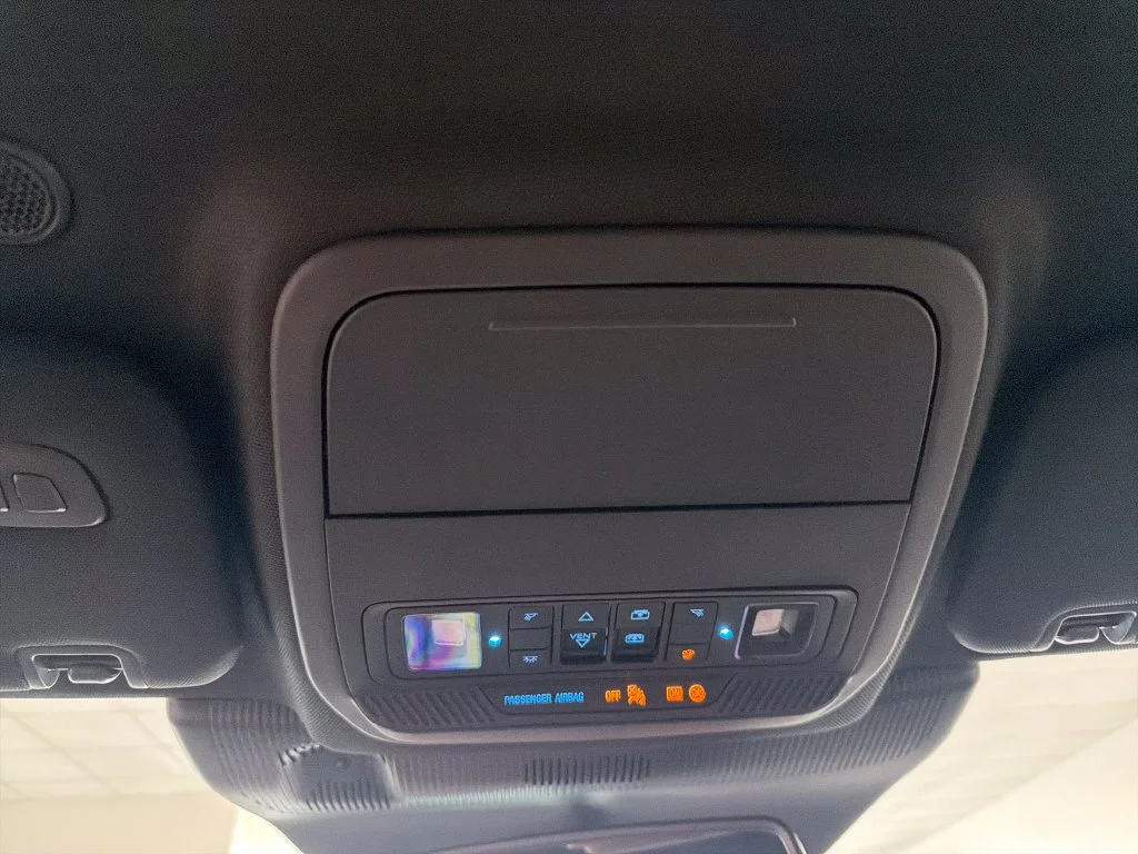 New 2027 White Ford Platinum image 18