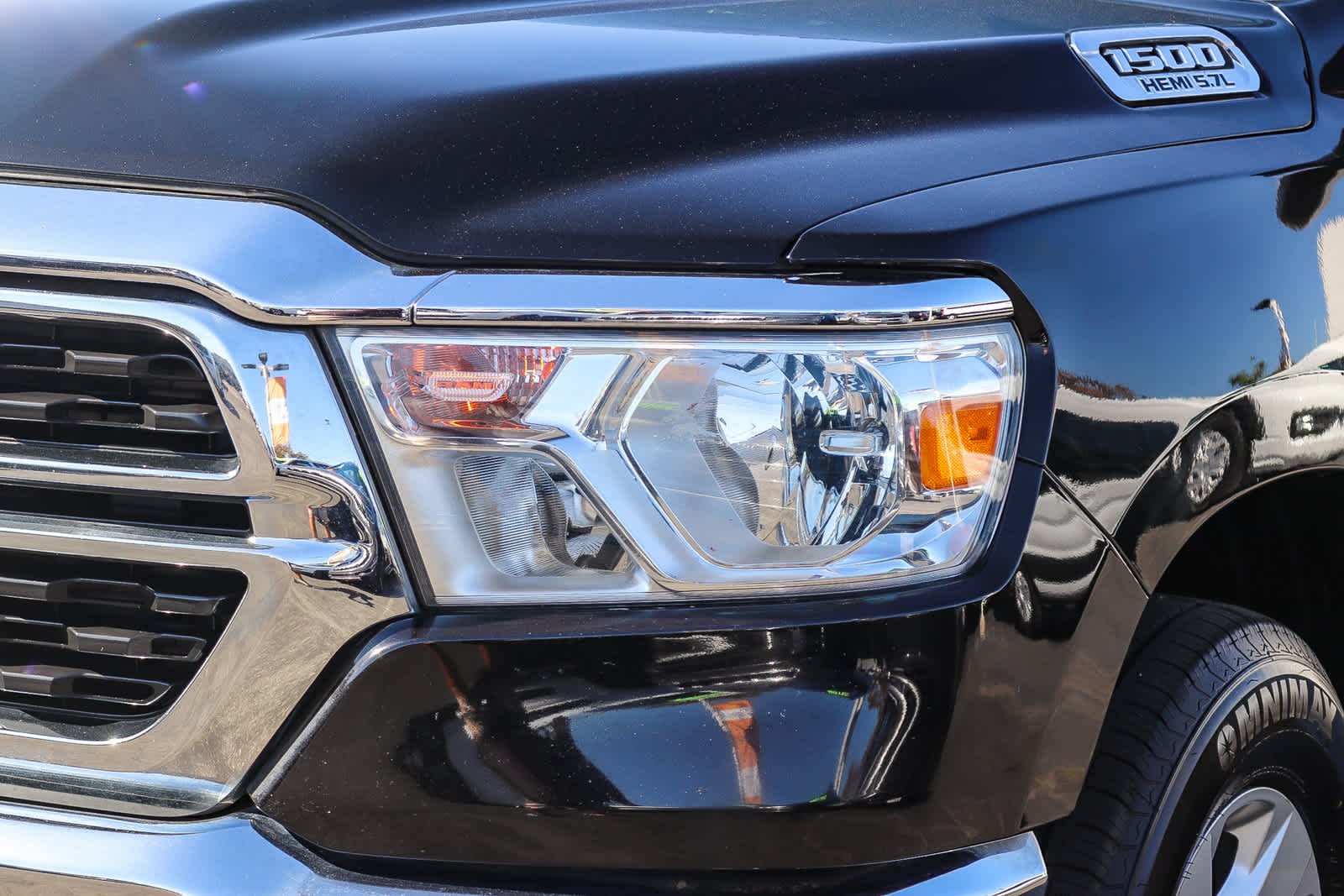 Used 2022 Diamond Black Crystal Pearlcoat Ram Big Horn image 9