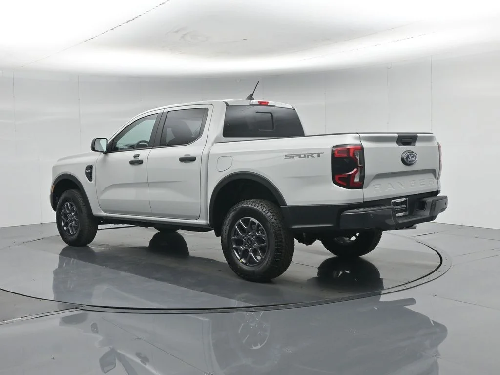 New 2026 Avalanche Ford XLT image 6