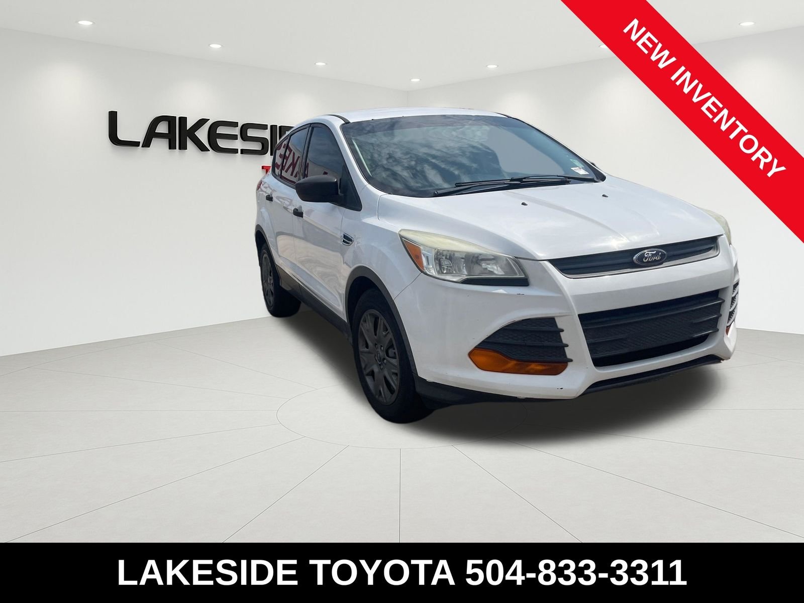 Used 2016 White Ford S image 3