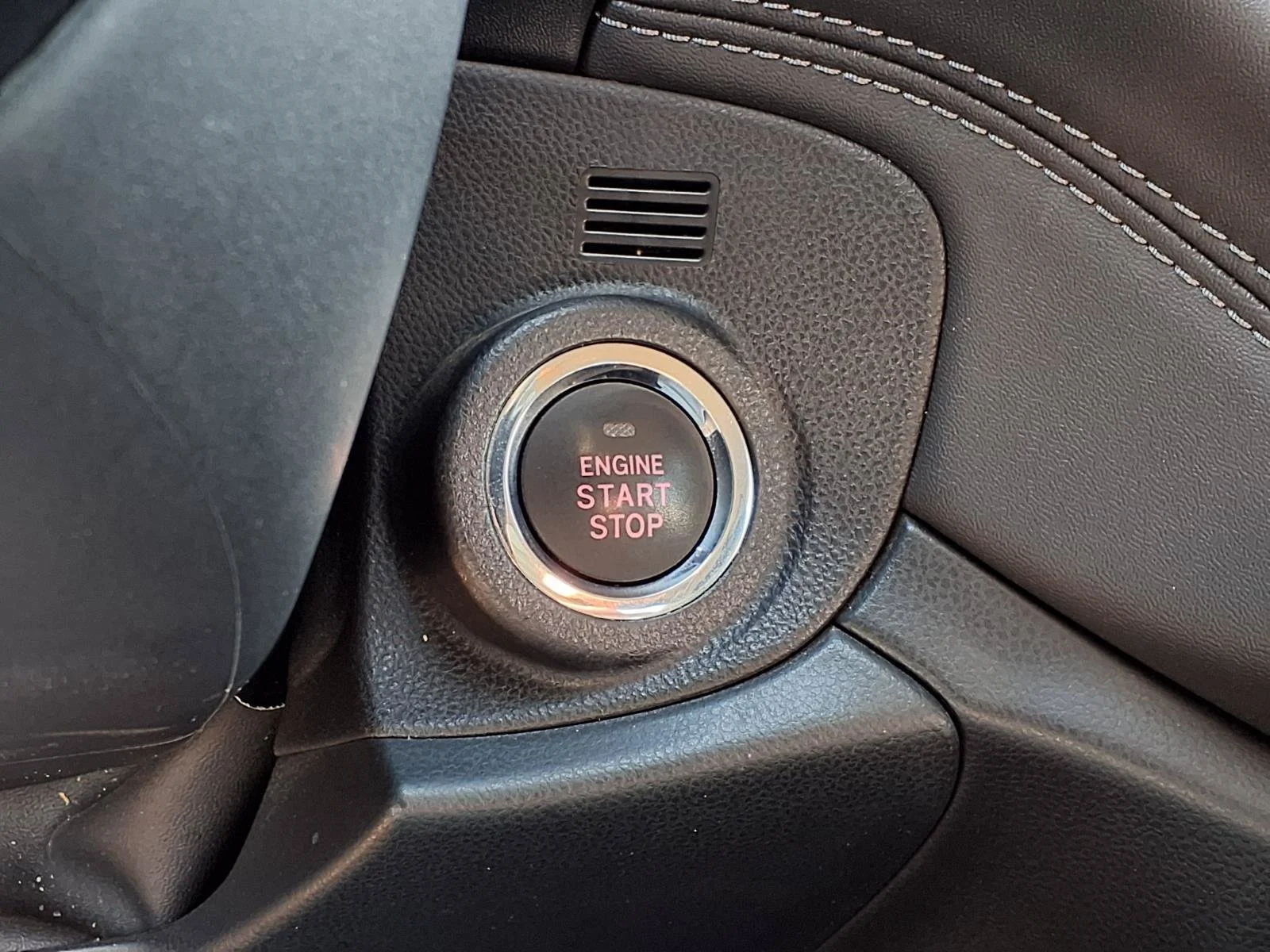 Used 2022 Crystal White Pearl Subaru Premium image 14