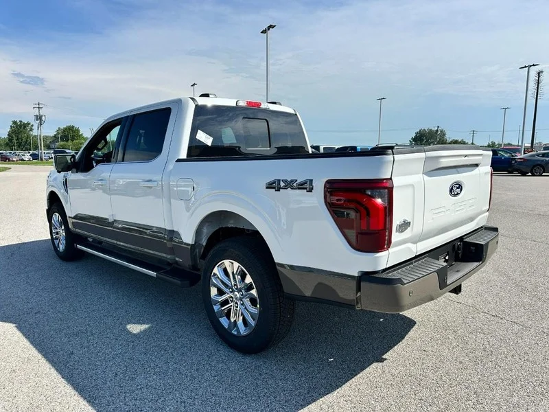 New 2026 Star White Metallic Tri-Coat Ford King Ranch 4WD SuperCrew 5.5