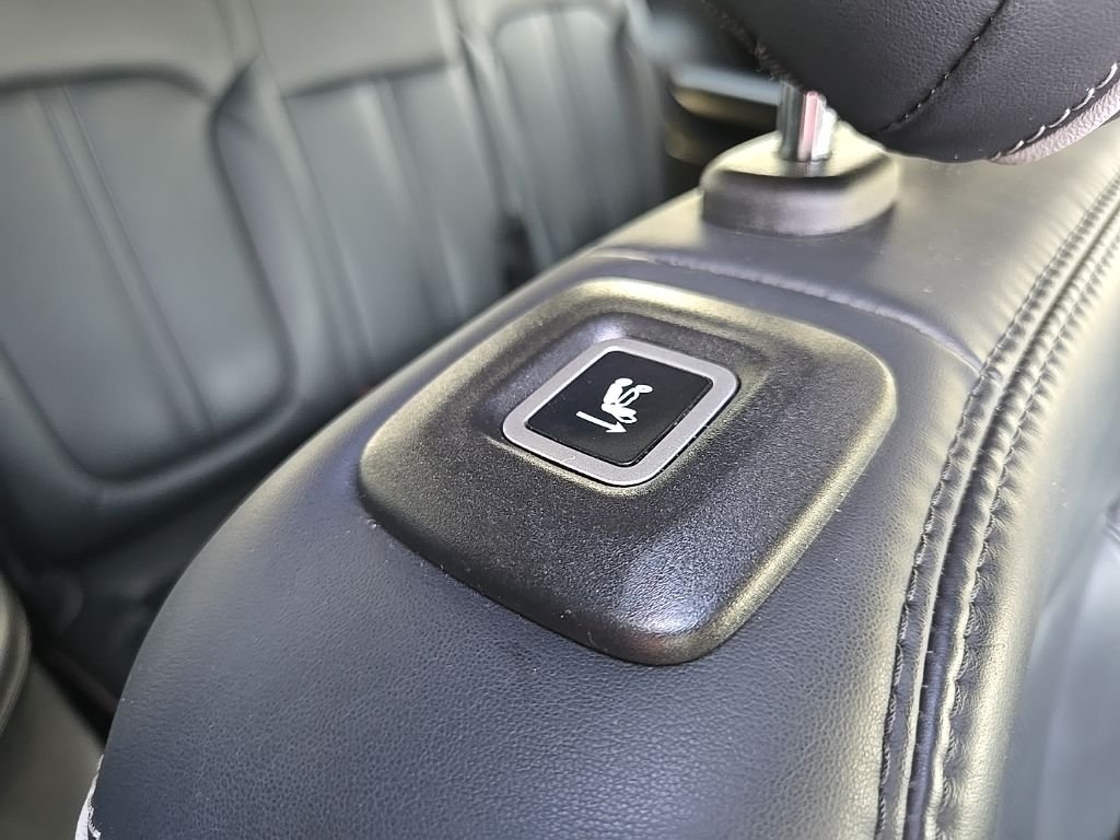 Used 2024 White/off-white Jeep Series II image 105