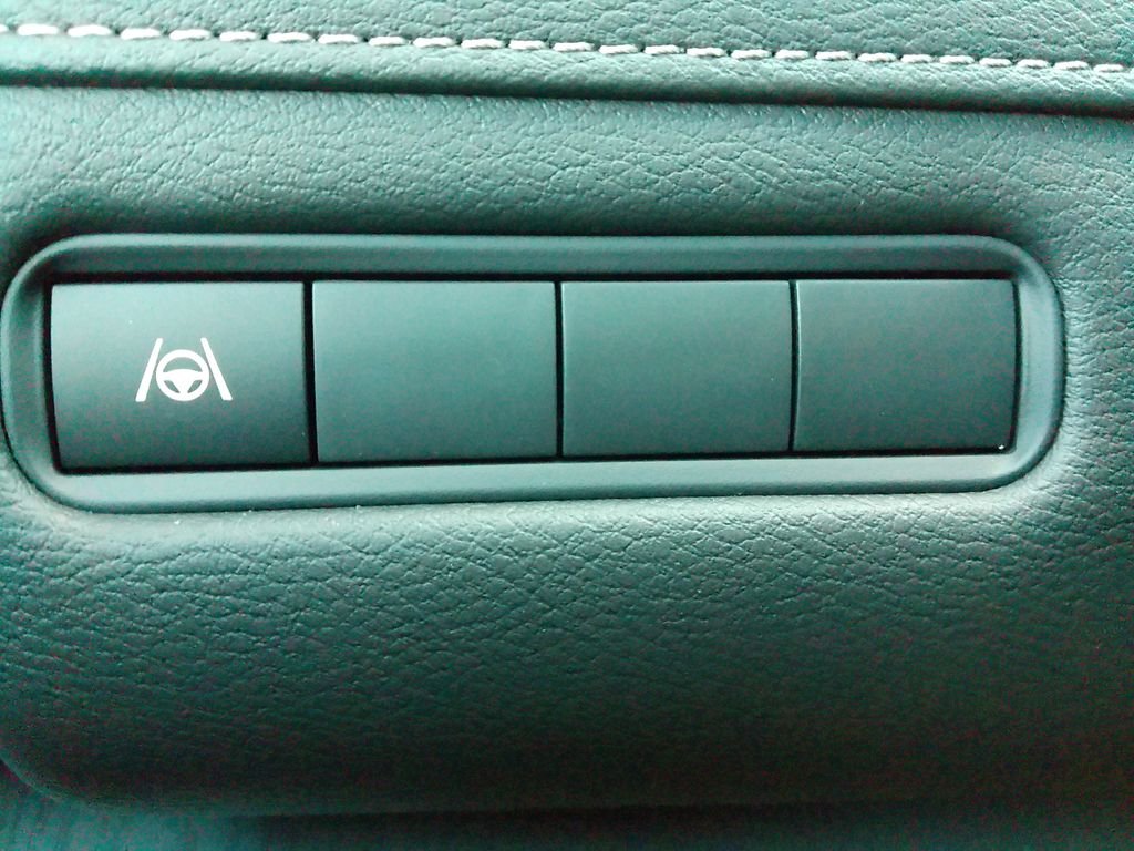 2026 Nissan Armada SV - Photo 47