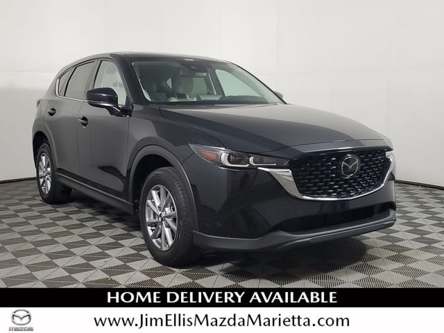 2023 Mazda CX-5 S Preferred package Auto AWD's photo