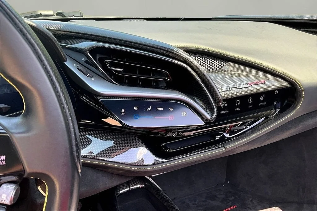 Used 2022 Extra Sample Ferrari  image 10