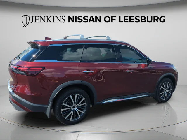 Used 2024 Red INFINITI Sensory image 5