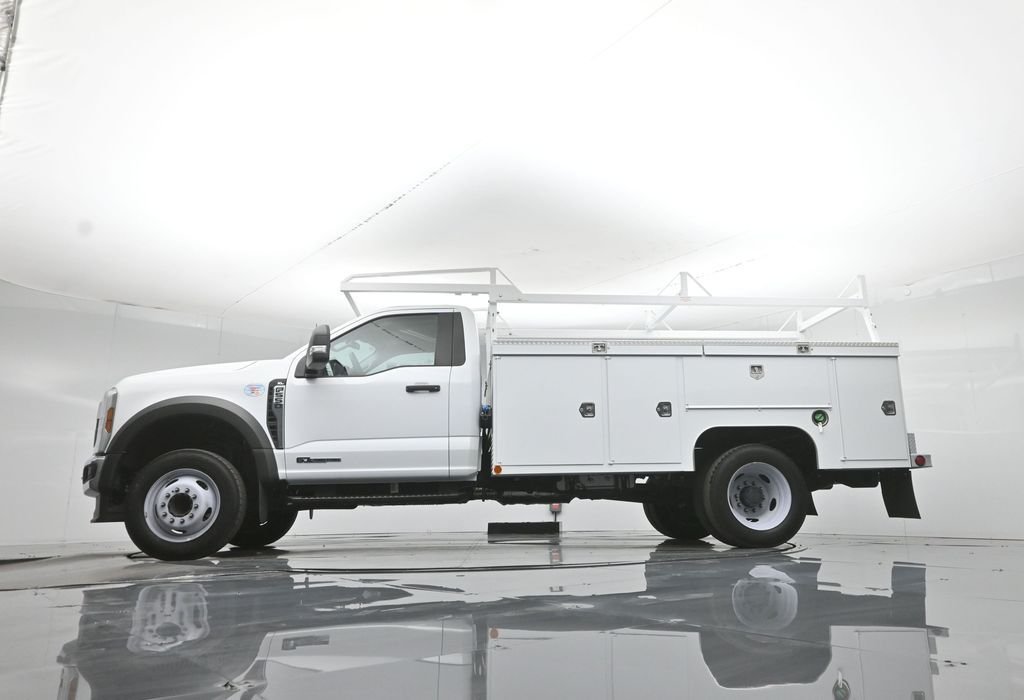 2025 Ford F-550 Super Duty Chassis Cab XL - Photo 7