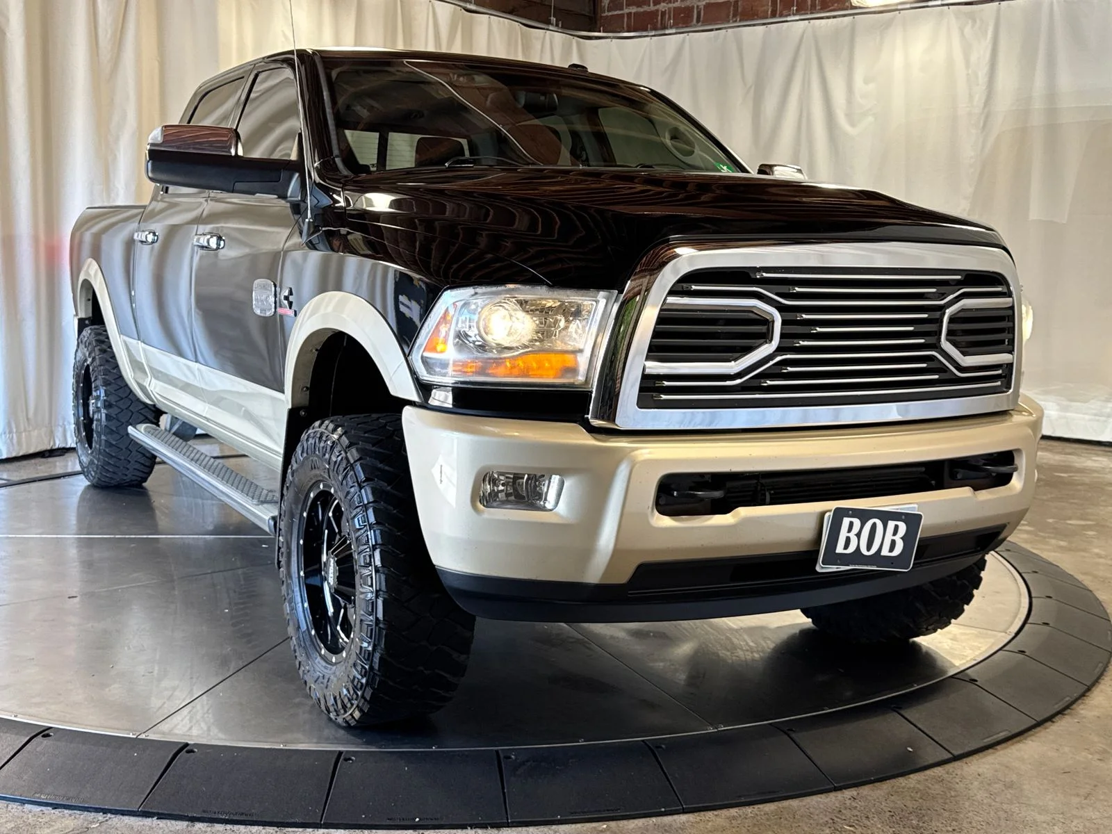 Used 2015 Black Ram Laramie Longhorn image 14
