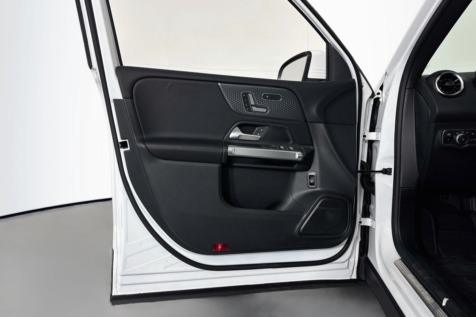 Certified Used 2026 Polar White Mercedes-Benz 250 image 23