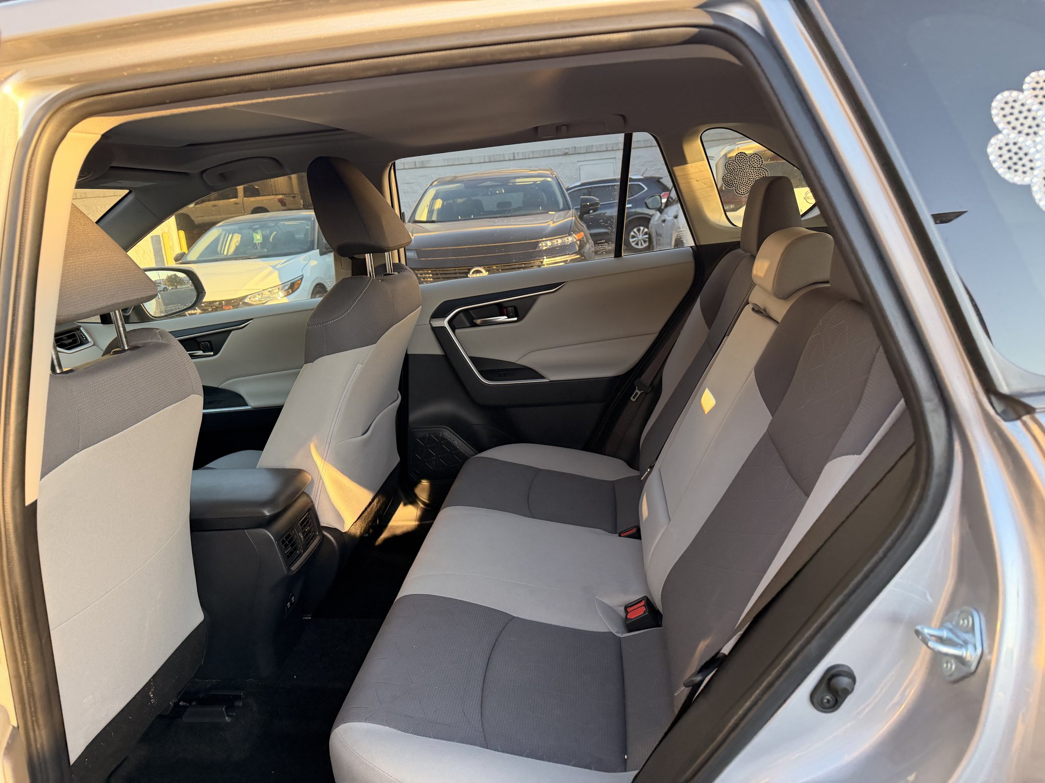 Used 2019 Silver Sky Metallic Toyota XLE image 6