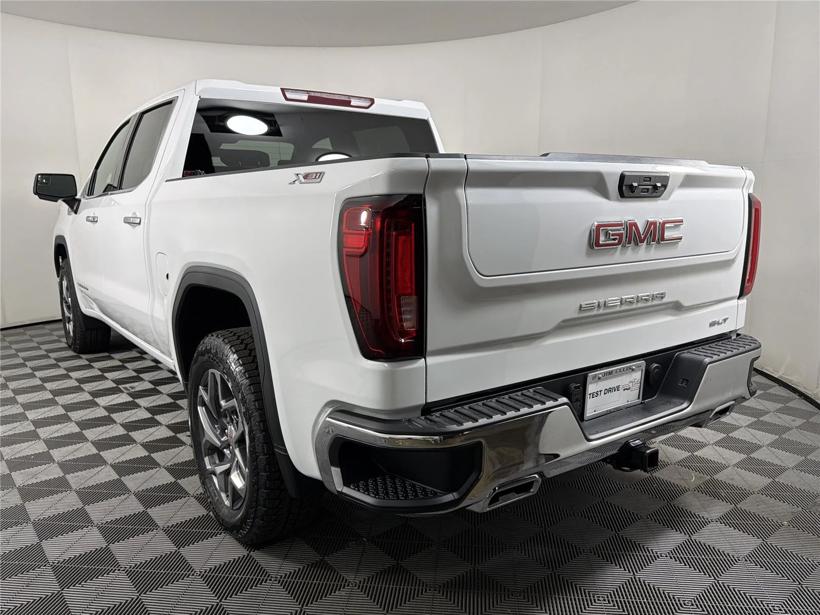New 2026 Summit White GMC SLT image 4
