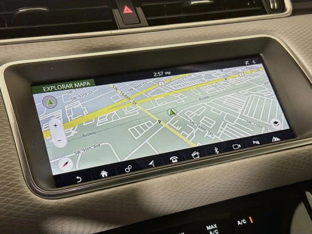 Used 2020 Fuji White Land Rover S image 15