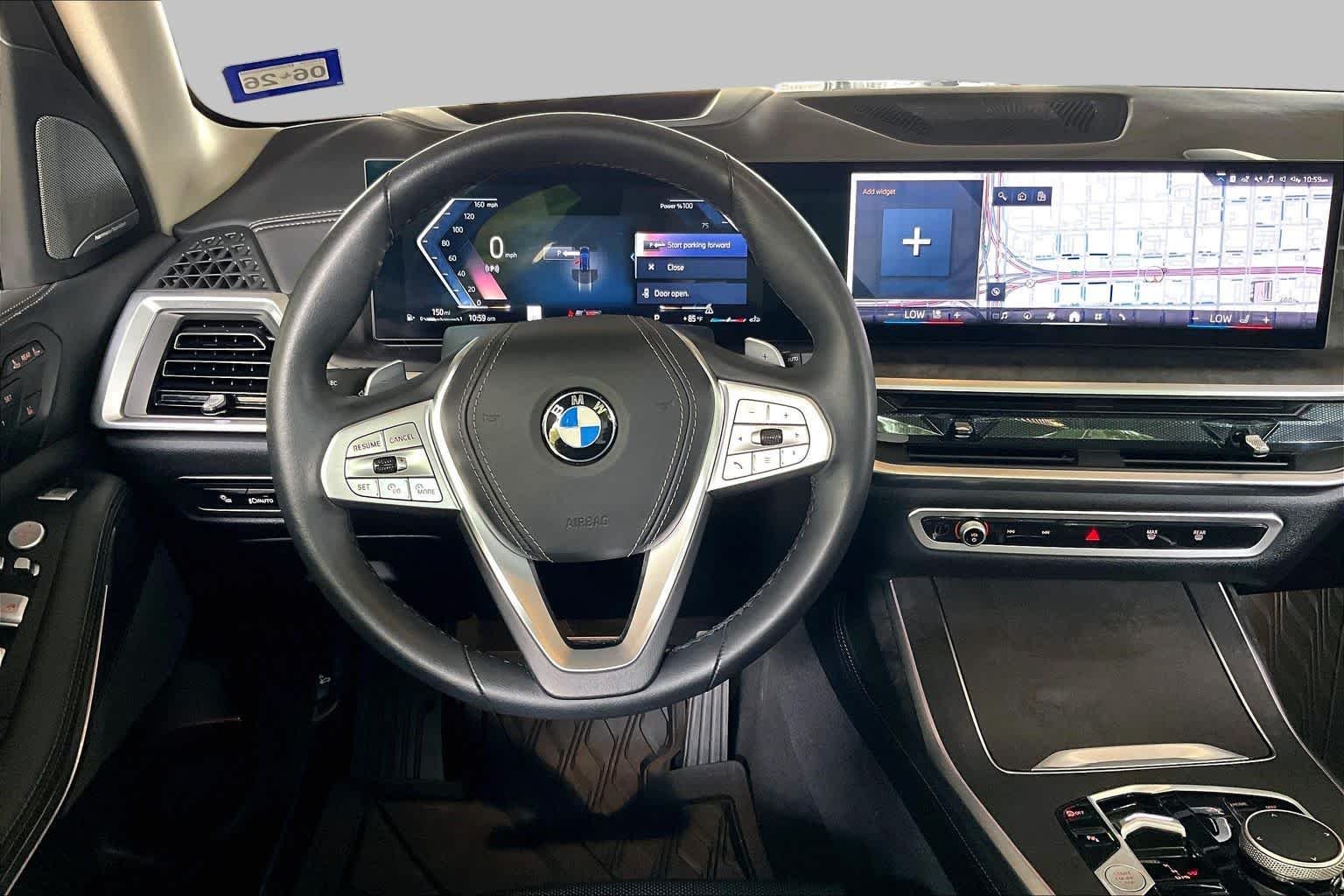 Used 2025 Black Sapphire Metallic BMW xDrive40i image 5
